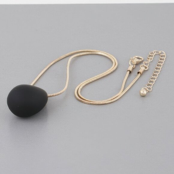 Yin Teardrop Necklace - Picture 1 of 4